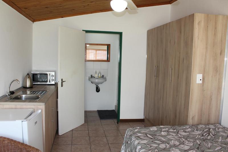 To Let 1 Bedroom Property for Rent in Churchill Estate Western Cape